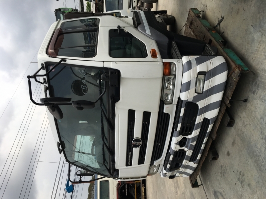 หัวเก๋ง NISSAN ปลาวาฬ หน้าV