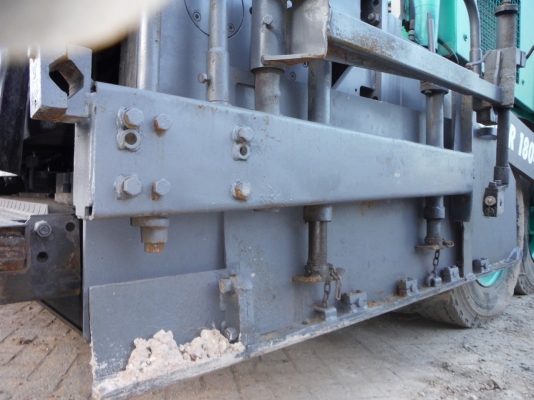 รถปูยาง Vogele S1804