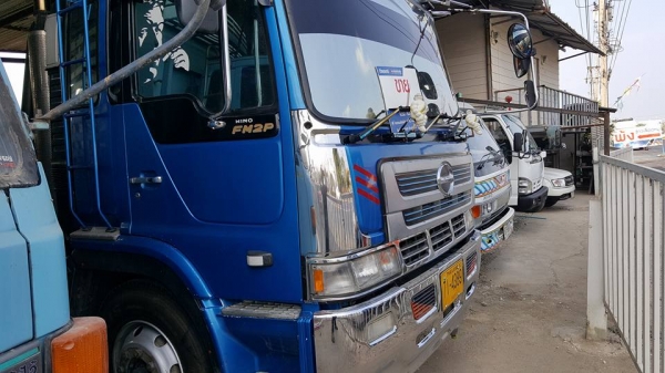 หัวลากโปรเฟีย เครื่อง K13C 300 แรง หัวเดิมสวยจัด ยางเต็ม พร้อมทำงานสุดๆ หัวลากโปรเฟีย เครื่อง K13C 300 แรง หัวเดิมสวยจัด ยางเต็ม พร้อมทำงานสุดๆ