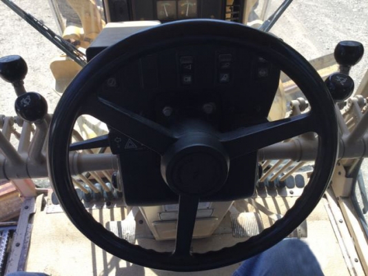 รถเรกด CAT 140H 2ZK7044 มือสองอเมริกา