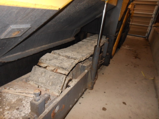 รถเรกด CAT 140H 2ZK7044 มือสองอเมริกา