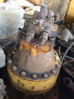 โป๊ะสวิง CAT 320 เก่า ราคา 130,000 บาท