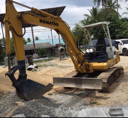 ขายด่วน!! KOMATSU PC40-6 สวยๆพร้อมใช้งานค่ะ