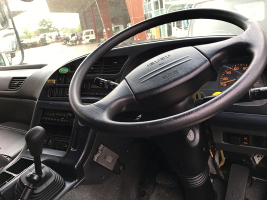 หัวเก๋ง  ISUZU  GIGA