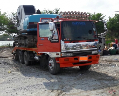 เทเลอร์10ล้อท้ายลาดยี่ห้อฮีโน่