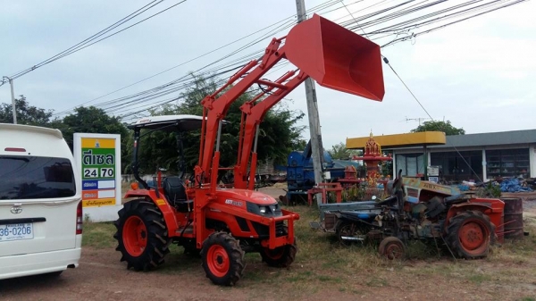 ชุดบุ่งกี๋ตัก สำหรับรถแทรกเตอร์34แรง อู่บ้านๆ งานดี รับประกันคุณภาพ โทร 085-6390132 กานรับสาย