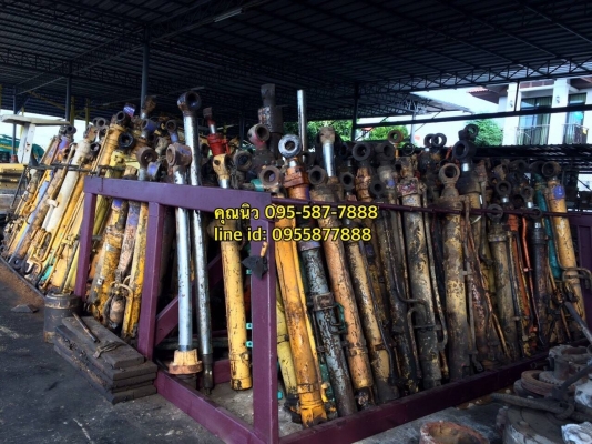 กระบอกยก IHI30 แกนสวย เก่าญี่ปุ่นแท้ เช็คนอก ราคา 7,000 บาท