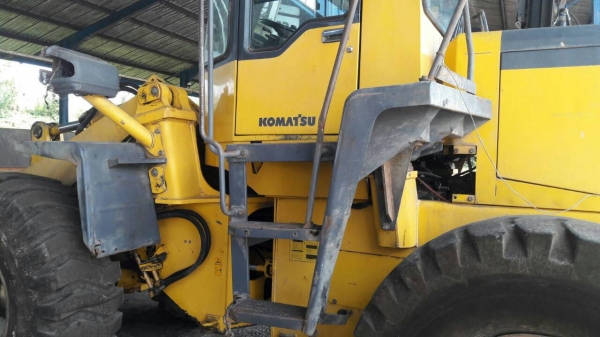 ขายค่ะ!!!รถตัก Komatsu wa320-3 เดิมๆ ตามรุ่น พร้อมใช้งาน เอกสารเล่มทะเบียน