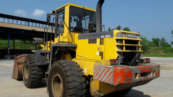 ขายค่ะ!!!รถตัก Komatsu wa320-3 เดิมๆ ตามรุ่น พร้อมใช้งาน เอกสารเล่มทะเบียน