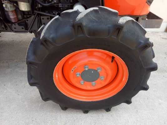 คูโบต้า L3608DT 4 WD รถเกรด A สีเดิมๆโรงงาน พร้อมผานตราช้าง