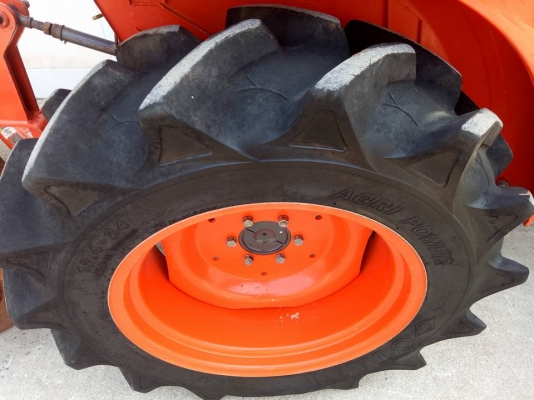 คูโบต้า L3608DT 4 WD รถเกรด A สีเดิมๆโรงงาน พร้อมผานตราช้าง