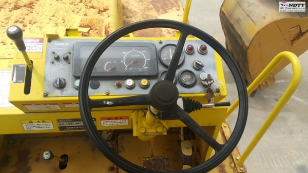 SAKAI **T600C** 7ล้อยาง เก่าญี่ปุ่นนำเข้า ปี 1999 Isuzu 6BG1 ไม่เคยใช้ในไทย ไม่แพงครับ