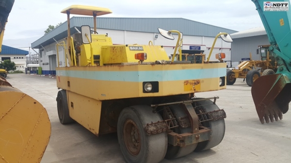 SAKAI **T600C** 7ล้อยาง เก่าญี่ปุ่นนำเข้า ปี 1999 Isuzu 6BG1 ไม่เคยใช้ในไทย ไม่แพงครับ