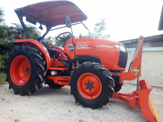 คูโบต้า L3608SP 4 WD  รถเกรด A ใบมีดตราช้าง หลังตัดหญ้าใหม่