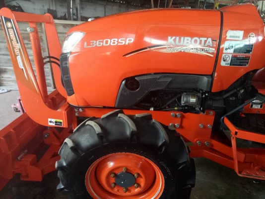 คูโบต้า L3608SP 4 WD  รถเกรด A ใบมีดตราช้าง หลังตัดหญ้าใหม่