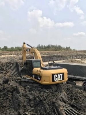 CAT 320D CAT 320D
