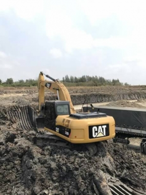 CAT 320D CAT 320D
