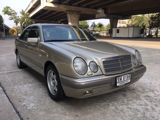 1996 BENZ E230 elegant W210สีน้ำตาล รถมือเดียว 1996 BENZ E230 elegant W210สีน้ำตาล รถมือเดียว