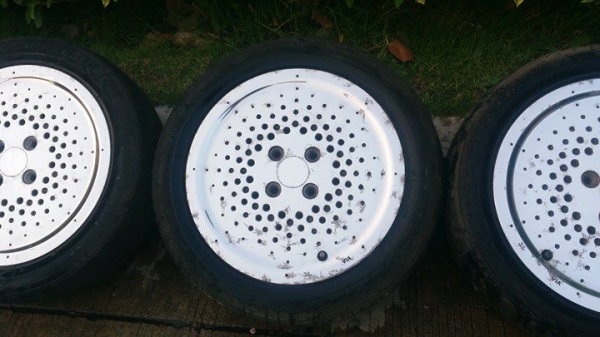 ขายล้อ ขอบ15" กว้าง5 4/100 ญี่ปุ่นแท้ๆ แนวๆ พร้อมยาง ใส่ ตู้เล็ก กระบะเล็ก ราคา12000บาท