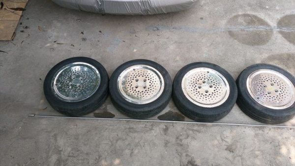 ขายล้อ ขอบ15" กว้าง5 4/100 ญี่ปุ่นแท้ๆ แนวๆ พร้อมยาง ใส่ ตู้เล็ก กระบะเล็ก ราคา12000บาท