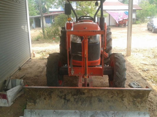 รถไถ 47 แรง อุปกร 5 อย่าง ผานหน้า+ผานหลัง+โลตาลี+ผานบุกเบิก+ ผานยกล่องมัน   รถปี 57   ช.ม 1300 นิดฯฯ   พร้อมลุยงาน ราคาเบา ฯ   445000 บาท ทะเบียนพร้อม  ดุรถที จ.หนองบัวลำภู   วันทูคอล 098 668-3479 dtac 094 283-9369 สิทธิ์ คับ