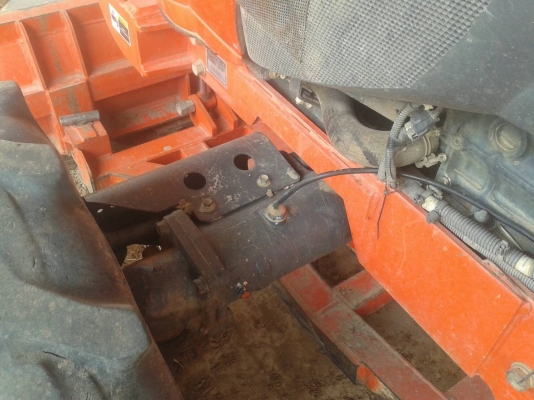 รถไถ 47 แรง อุปกร 5 อย่าง ผานหน้า+ผานหลัง+โลตาลี+ผานบุกเบิก+ ผานยกล่องมัน   รถปี 57   ช.ม 1300 นิดฯฯ   พร้อมลุยงาน ราคาเบา ฯ   445000 บาท ทะเบียนพร้อม  ดุรถที จ.หนองบัวลำภู   วันทูคอล 098 668-3479 dtac 094 283-9369 สิทธิ์ คับ