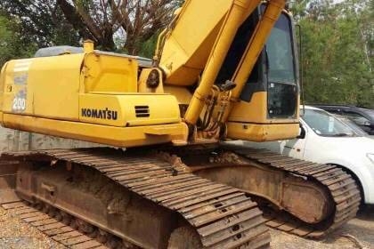 KOMATSU PC200-7 ราคา 1,350,000 บาท 15,000 ชัวโมง เครื่องดี ปั้มแรง โช่หนา เอวแน่น ไฟฟ้าครบ เอกสารเล่มทะเบียน  รถอยู่ จ.อุดรธานี โทร&amp;ไอดีไลน์ 0610710295