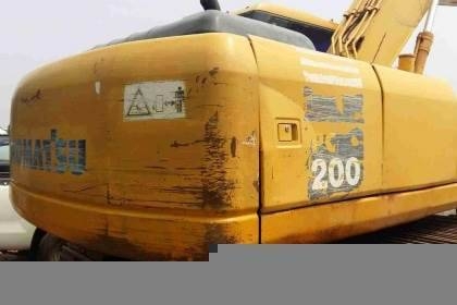 KOMATSU PC200-7 ราคา 1,350,000 บาท 15,000 ชัวโมง เครื่องดี ปั้มแรง โช่หนา เอวแน่น ไฟฟ้าครบ เอกสารเล่มทะเบียน  รถอยู่ จ.อุดรธานี โทร&amp;ไอดีไลน์ 0610710295