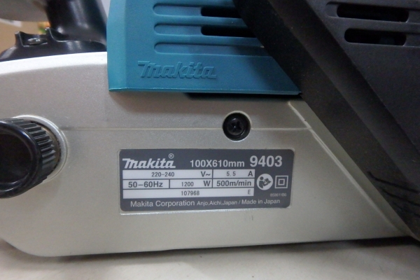 เครื่องขัดกระดาษทรายสายพาน 4 นิ้ว 9403 MAKITA ญี่ปุ่น ของแท้ สภาพใหม่มาก เครื่องขัดกระดาษทรายสายพาน 4 นิ้ว 9403 MAKITA ญี่ปุ่น ของแท้ สภาพใหม่มาก