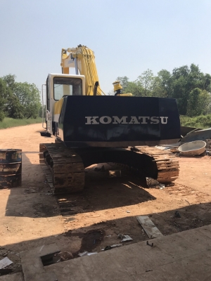 ขายด่วน รถแบ็คโฮ  KOMATSU PC220-5