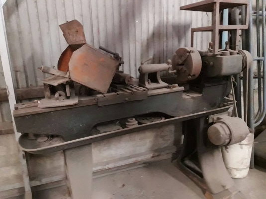 ขายเครื่องกลึง5ฟุต2เพลาเกียร์บ็อกมี2ตัวๆละ28000ราคาเบาๆ