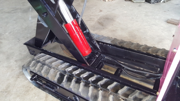 ยกดั้ม 2 ระบบ 7 แรง 4 จังหวะ บรรทุก ได้ 650 กิโล พร้อมใช้งาน