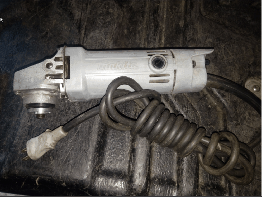 -ขายหินเจียร4นิ้ว MAKITA 9500NB 570W. 12000/min -ขายหินเจียร4นิ้ว MAKITA 9500NB 570W. 12000/min