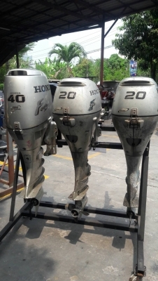ขายเหมาเครื่องเรือ HONDA 20 , 20, 40 เครื่อง FOUR 3 เครื่อง เก่าญี่ปุ่น เครื่องติดได้ ขาย 85,000 ขายเหมาเครื่องเรือ HONDA 20 , 20, 40 เครื่อง FOUR 3 เครื่อง เก่าญี่ปุ่น เครื่องติดได้ ขาย 85,000