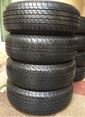 ยาง Bridgestone 245 70 16 ปลายปี16 มา6ชุด ดอกเต็ม ไม่มีปะ เนื้อนิ่มๆ ใช้ยาว ราคาไม่แพง