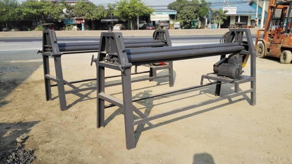 เครื่องม้วนเหล็กแผ่นประกอบใหม่ 6 ฟุต เพลาตัน ม้วนหนา 3 มิล ไฟ 380V มาเทสก่อนได้