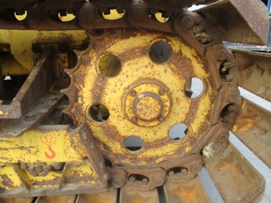 รถดันดินแทรคเหล็ก KOMATRU D20P-7E รถดันดินแทรคเหล็ก KOMATRU D20P-7E