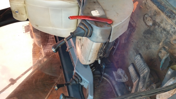 ขาย 890,000 KOBELCO sk 200-5 super  เล่มทะเบียน ไฟฟ้าครบ เครื่องดี ปั้มแรง เอวแน่น ช่วงล่างเต็ม รถอยู่ กทม. 090-772-3710 090-772-3708