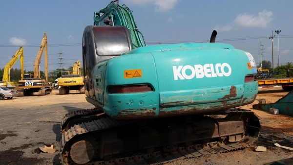 ขาย 890,000 KOBELCO sk 200-5 super  เล่มทะเบียน ไฟฟ้าครบ เครื่องดี ปั้มแรง เอวแน่น ช่วงล่างเต็ม รถอยู่ กทม. 090-772-3710 090-772-3708