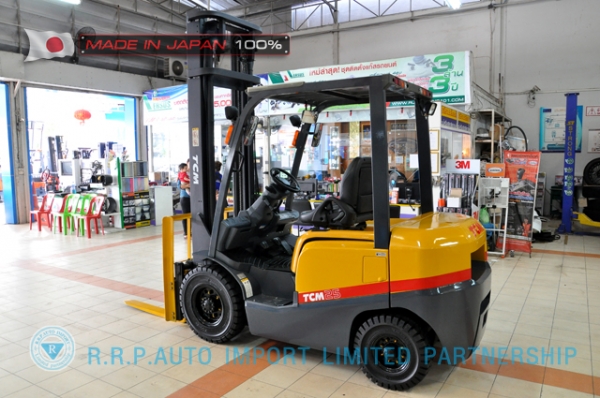 ขายรถโฟล์คลิฟท์มือสอง TCM รุ่น FHD25T3-2S500255 นำเข้าจากประเทศญี่ปุ่น 100\% ไม่เคยใช้งานในประเทศไทย