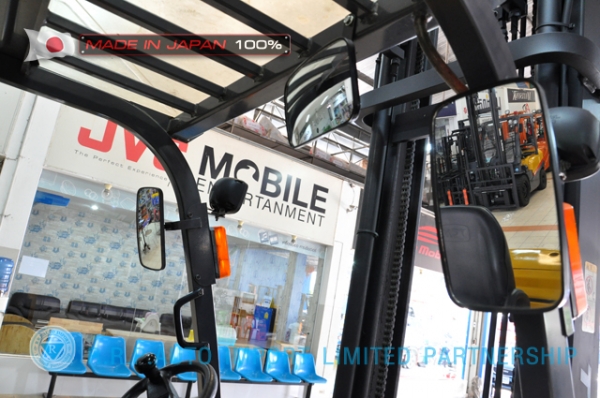 ขายรถโฟล์คลิฟท์มือสอง TCM รุ่น FHD25T3-2S500255 นำเข้าจากประเทศญี่ปุ่น 100\% ไม่เคยใช้งานในประเทศไทย