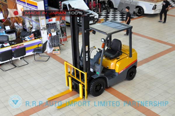ขายรถโฟล์คลิฟท์มือสอง TCM รุ่น FHD25T3-2S500255 นำเข้าจากประเทศญี่ปุ่น 100\% ไม่เคยใช้งานในประเทศไทย