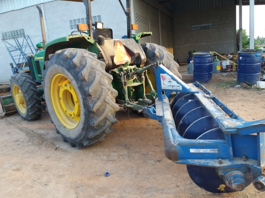 ขายจอนเดียรุ่น 5615 รุ่นยอดนิยมแรงประหยัดน้ำมัน เอกสารเล่มทะเบียนครบได้อุปกร2อย่าง