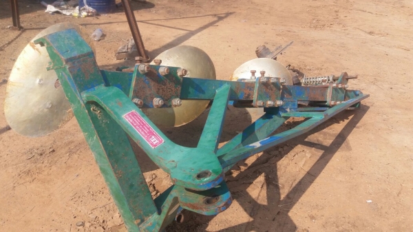 ขายจอนเดียรุ่น 5615 รุ่นยอดนิยมแรงประหยัดน้ำมัน เอกสารเล่มทะเบียนครบได้อุปกร2อย่าง