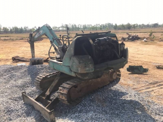 KOMATSU  PC20-7  ราคา 125,000 บาท เครื่องดี ปั้มใช้ โช่หนา เอวแน่น เอกสารชื้อขาย  รถอยู่ จ.ร้อยเอ็ด โทร&amp;ไอดีไลน์ 0610710295