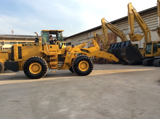 จำหน่าย!!รถตักล้อยางยี่ FOTON LOVOL นำเข้าจากประเทศจีนแท้ๆ 100\% สภาพสวยเครื่องแน่น ไม่เคยใช้ที่ไหนมาก่อน