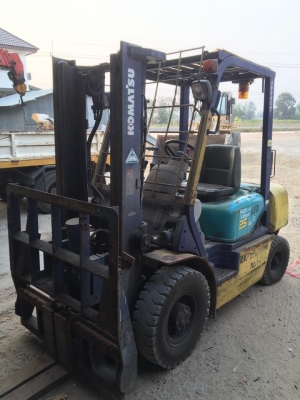 KOMATSU 2.5 TON