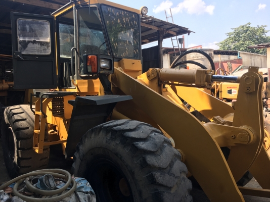 รถตักล้อยาง KOMATSU รุ่น WA300-1