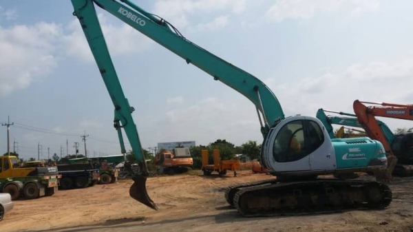 ขายด่วน!! KOBELCO sk 200-5 super YQ-03107 ค่ะ