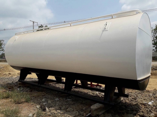 ถังน้ำมัน 20,000 ลิตร สภาพสวย เหล็กหนา เคาะราคาที่ 85,000.- ครับ เพิ่งทำสีใหม่ไฉไล เนี๊ยบนิ้ง